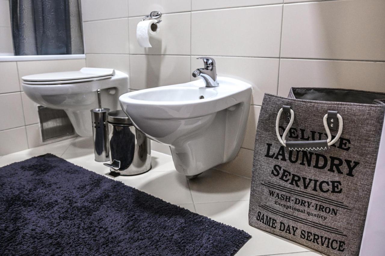 Luxury Apartment Karic Free Parking Tuzla Ngoại thất bức ảnh
