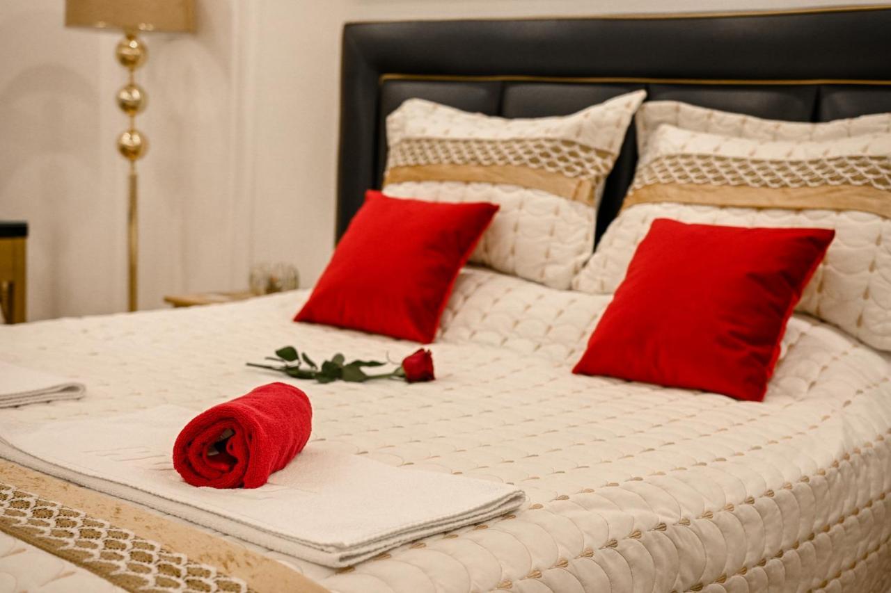 Luxury Apartment Karic Free Parking Tuzla Ngoại thất bức ảnh