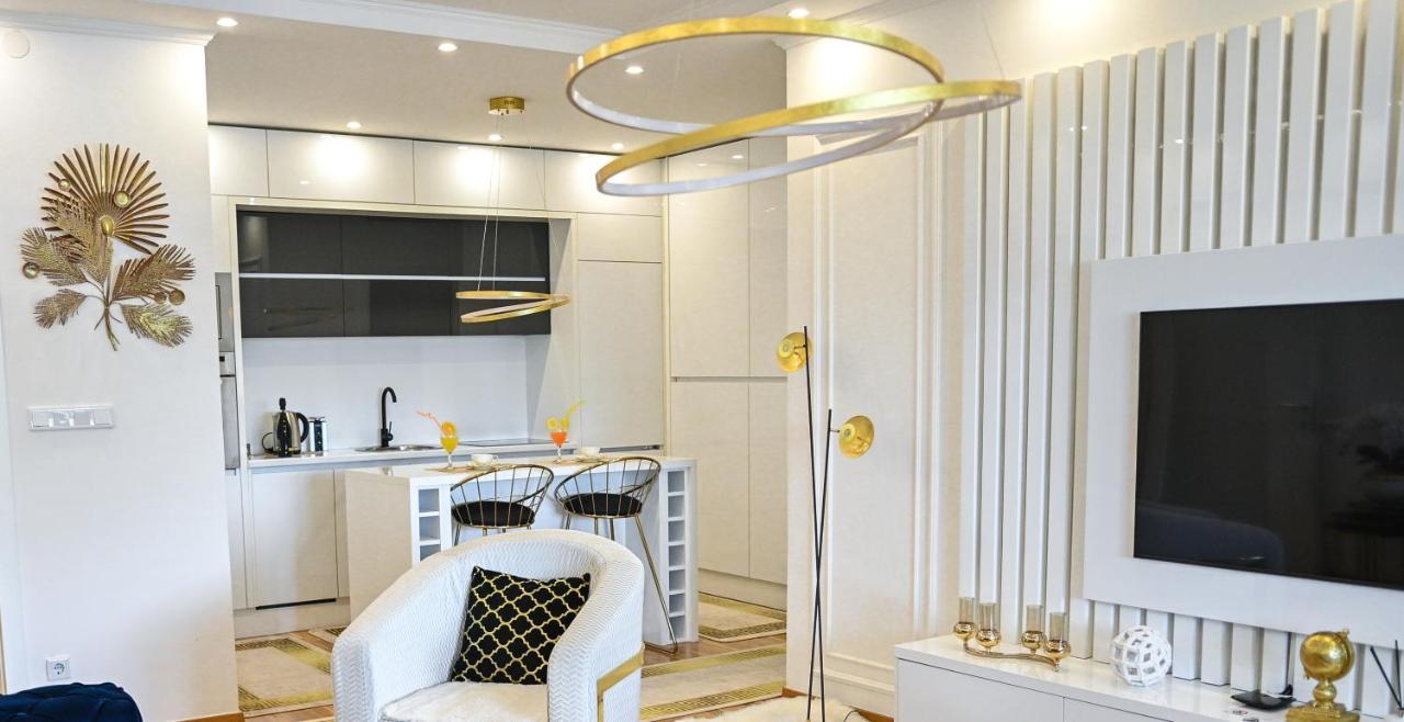 Luxury Apartment Karic Free Parking Tuzla Ngoại thất bức ảnh