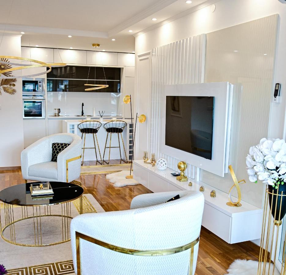 Luxury Apartment Karic Free Parking Tuzla Ngoại thất bức ảnh