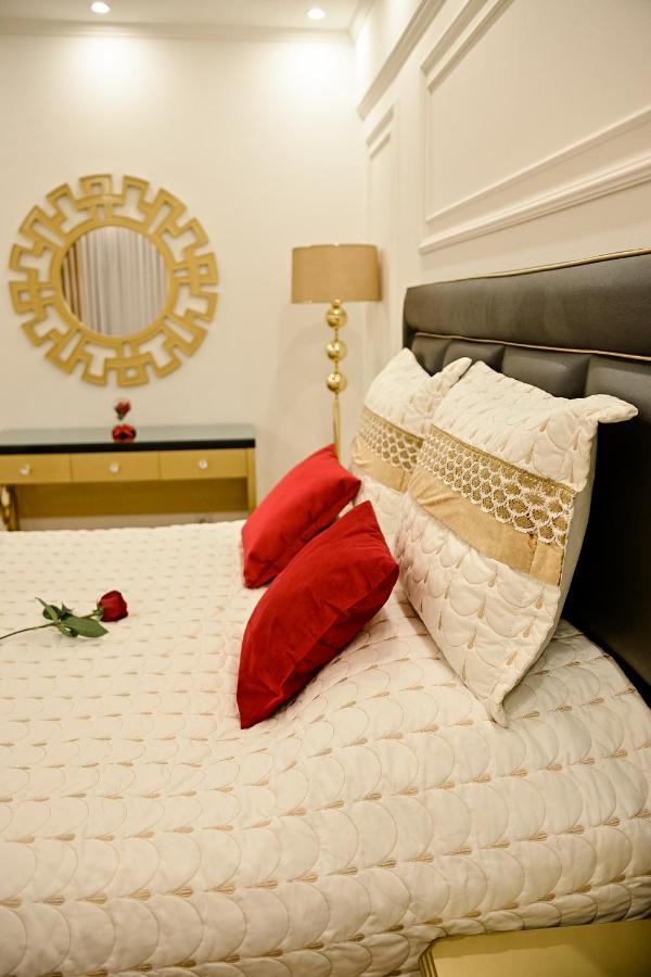Luxury Apartment Karic Free Parking Tuzla Ngoại thất bức ảnh